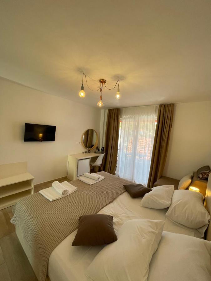 St. Nicholas Rooms Hvar Town Exterior foto