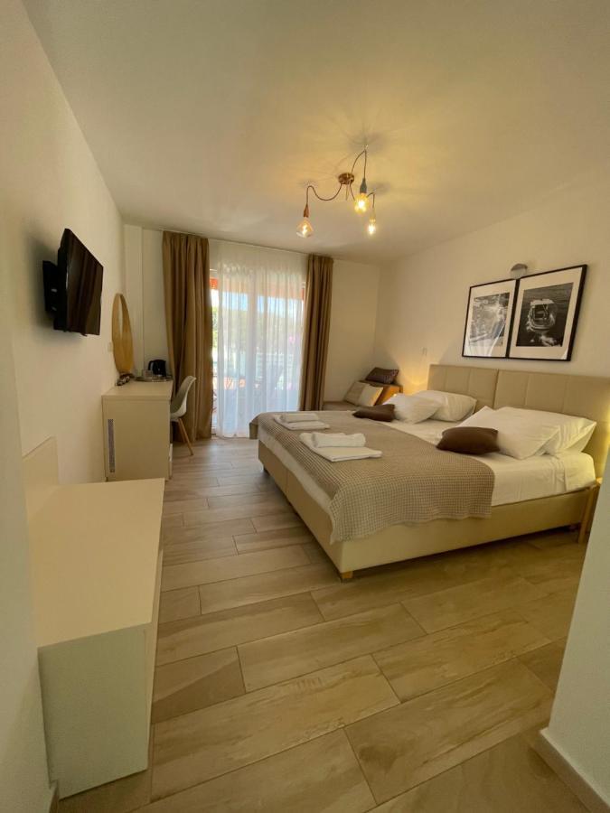 St. Nicholas Rooms Hvar Town Exterior foto